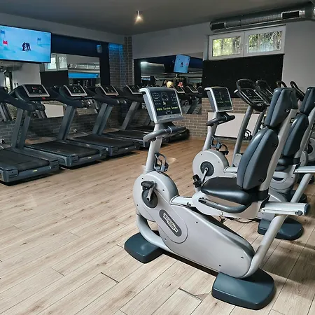 Nowe Solar, Padel & Tenis, Parking, Blisko Centrum 公寓式酒店